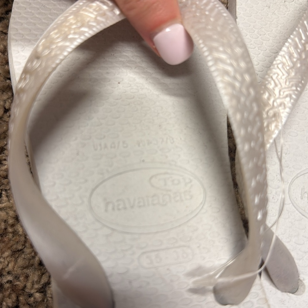 Havaianas white Flip Flop NWT - Picture 2 of 5